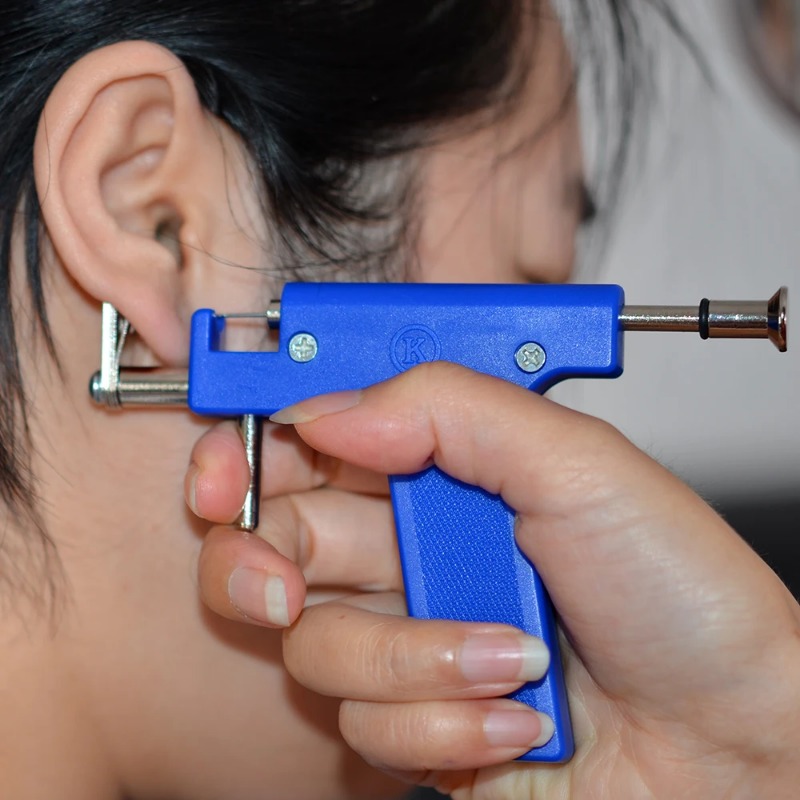 Professional Ear Piercing Gun  - Jewelry Making Kit Professional 评论和价格